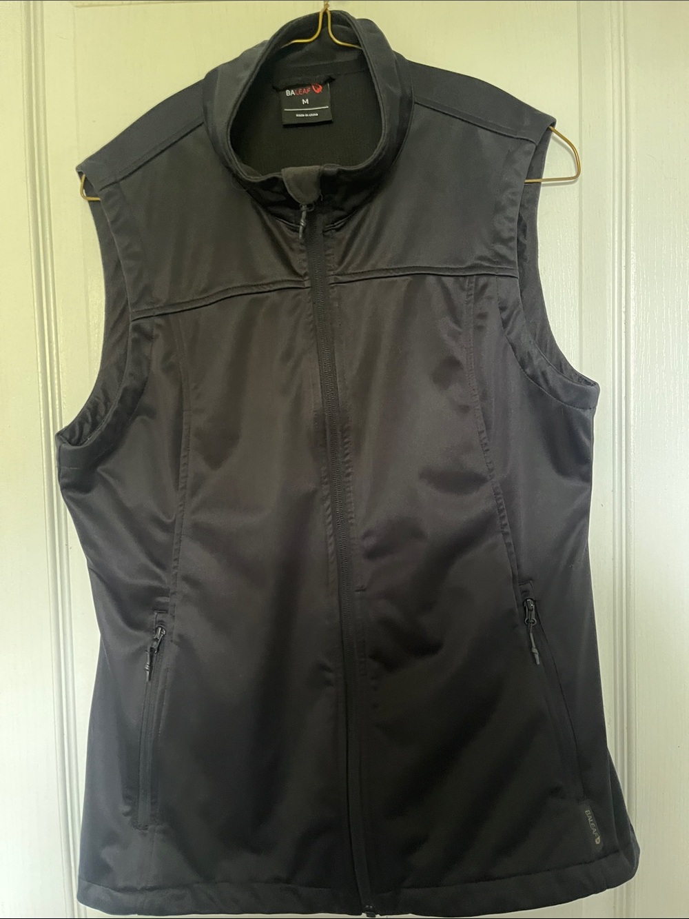 BaLeaf Black Women's Softshell Vest